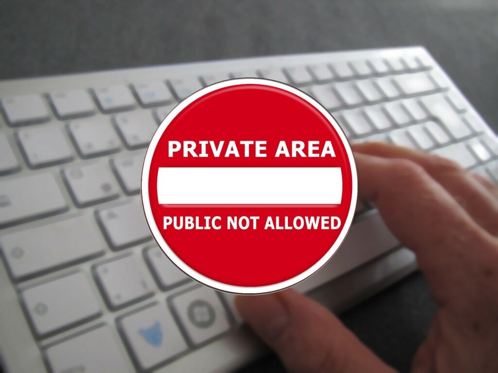 sign, private, public, internet, www, keyboard, computer, hand, tap, write, letters, pay, information, security, protection, protect, privacy, taboo district, intimate area, area, access, domain, private, private, private, private, private, privacy, access, domain